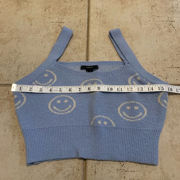 Forever 21 Blue & White Smiley Face Knit Sweater Crop Top Size XL - Picture 3 of 5